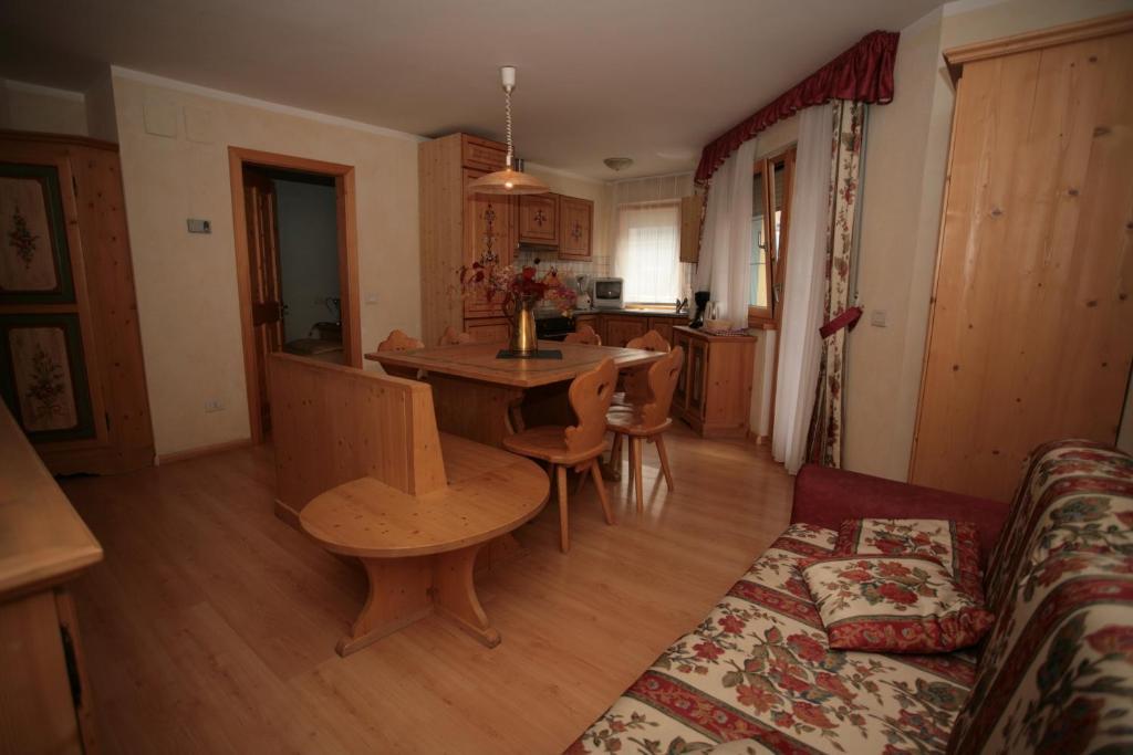 Casa Maurivan Canazei Pokój zdjęcie